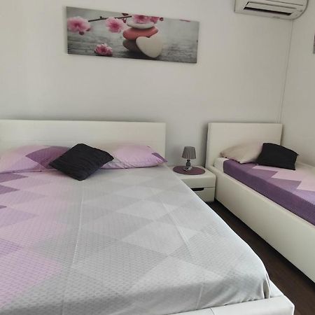 Viktor Rooms&Apartments Rovinj Buitenkant foto