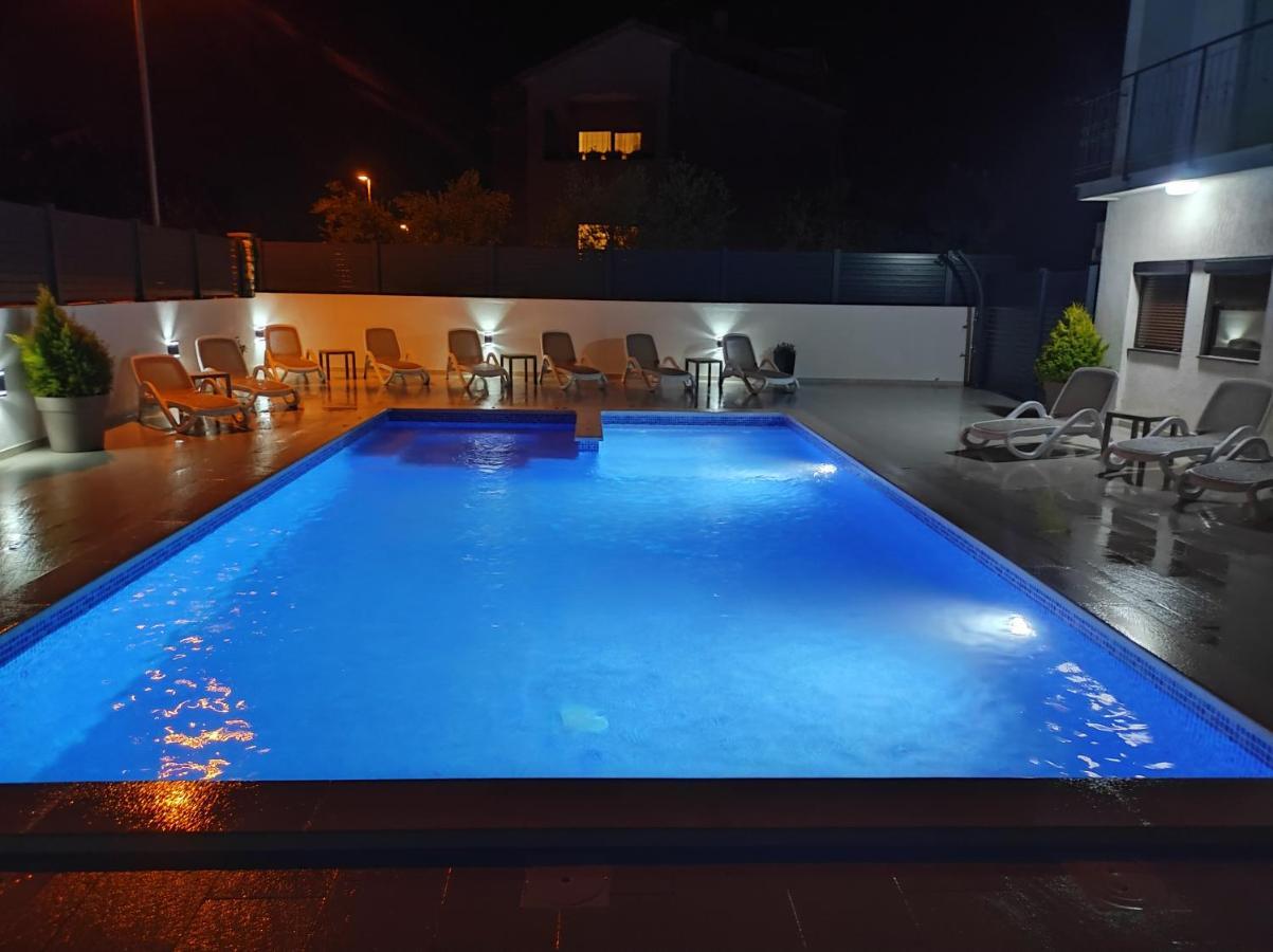 Viktor Rooms&Apartments Rovinj Buitenkant foto