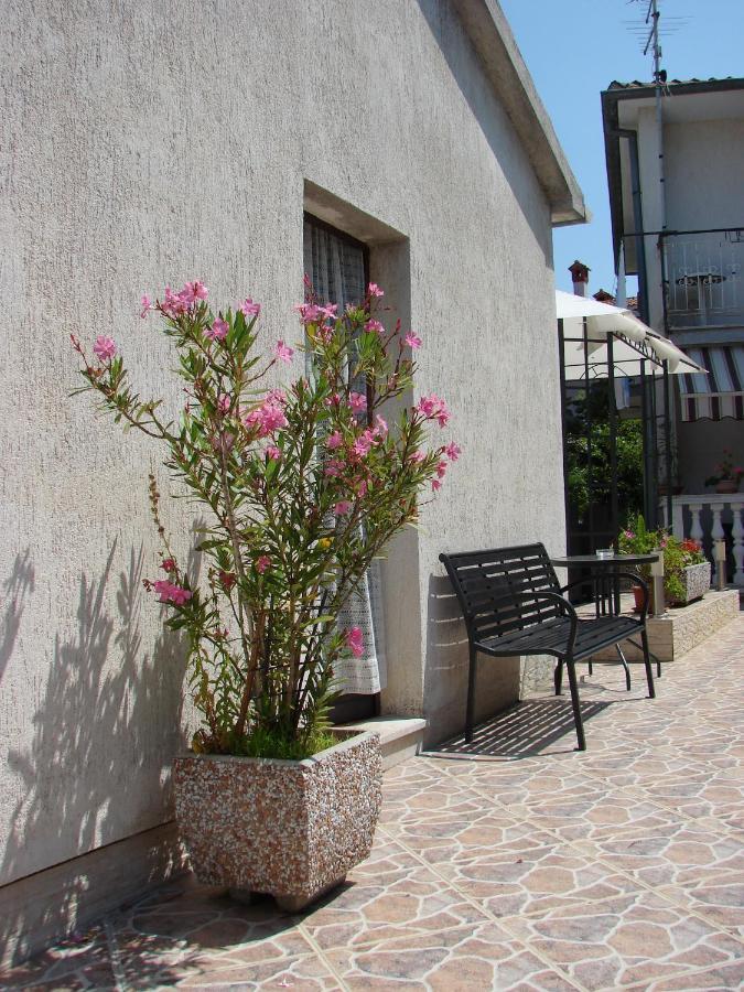 Viktor Rooms&Apartments Rovinj Buitenkant foto