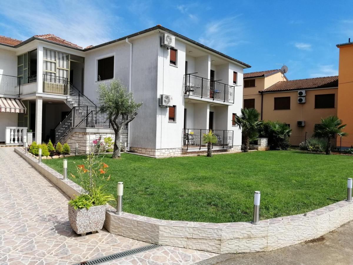 Viktor Rooms&Apartments Rovinj Buitenkant foto
