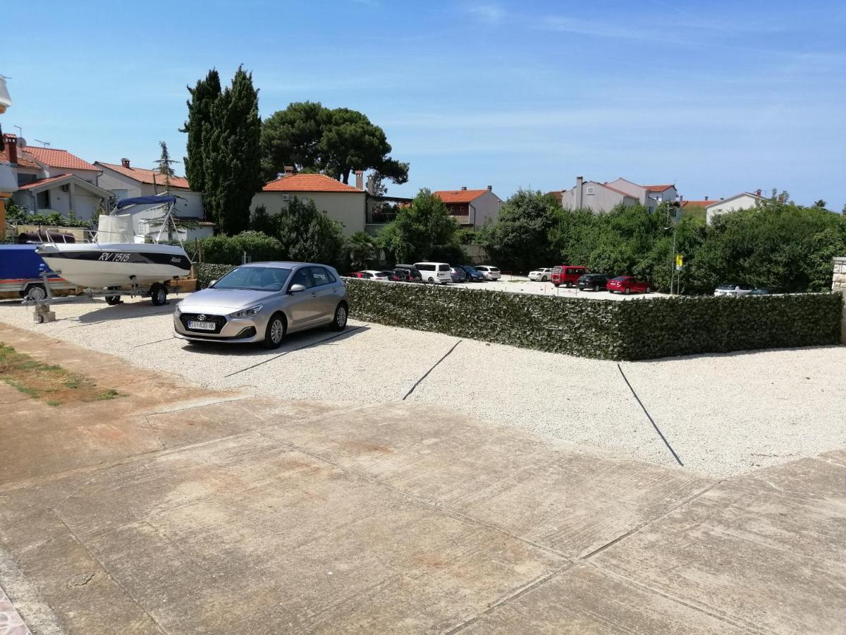 Viktor Rooms&Apartments Rovinj Buitenkant foto