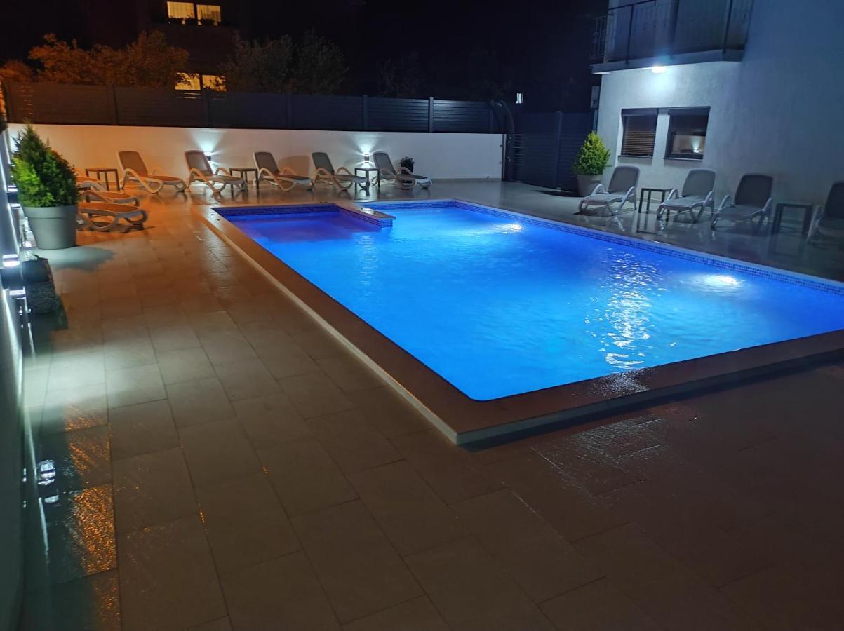 Viktor Rooms&Apartments Rovinj Buitenkant foto