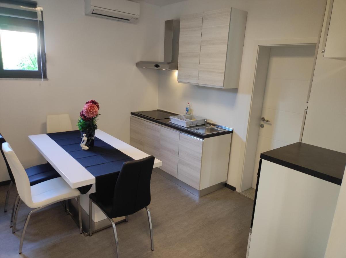 Viktor Rooms&Apartments Rovinj Buitenkant foto