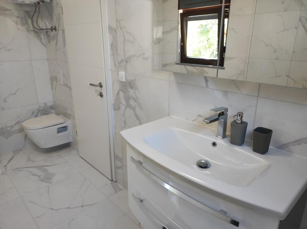 Viktor Rooms&Apartments Rovinj Buitenkant foto