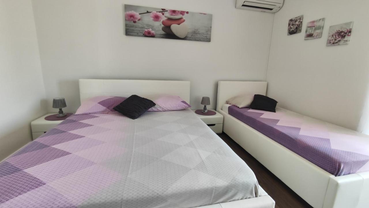 Viktor Rooms&Apartments Rovinj Buitenkant foto