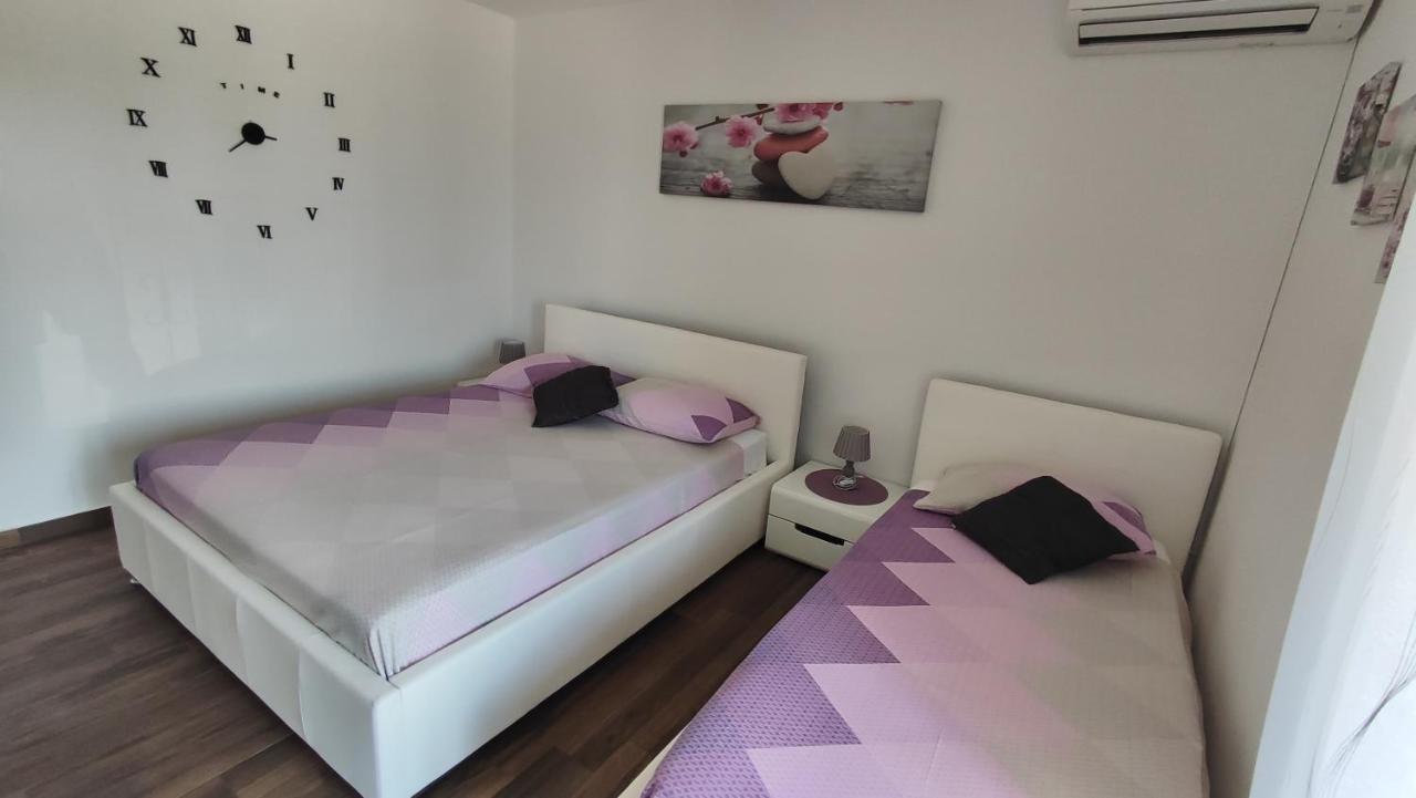 Viktor Rooms&Apartments Rovinj Buitenkant foto