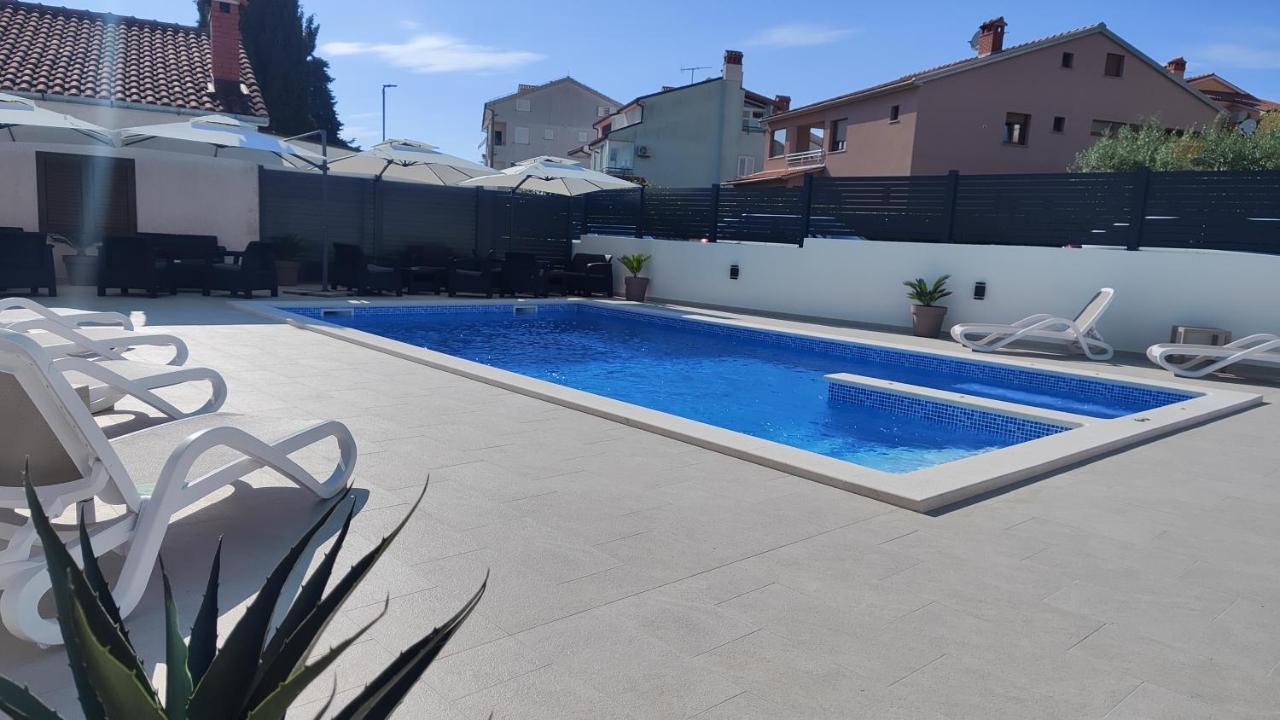 Viktor Rooms&Apartments Rovinj Buitenkant foto